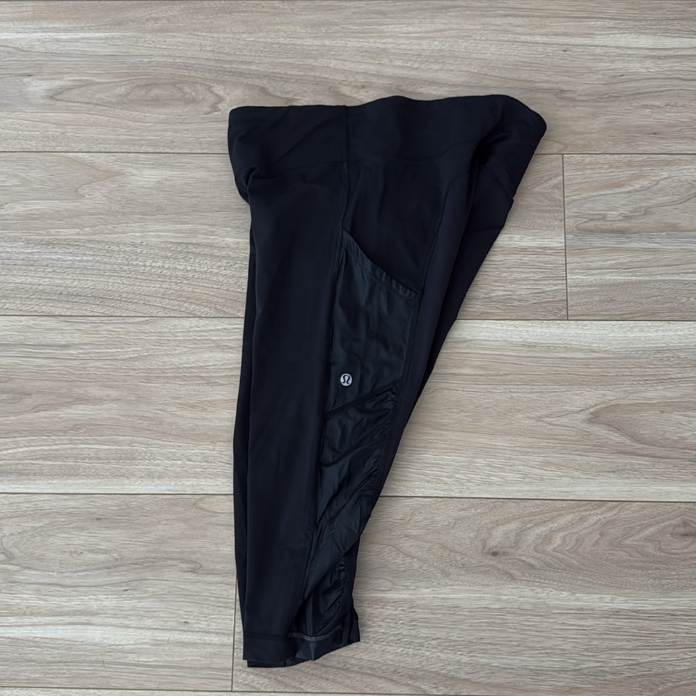 Lululemon crop sz 8